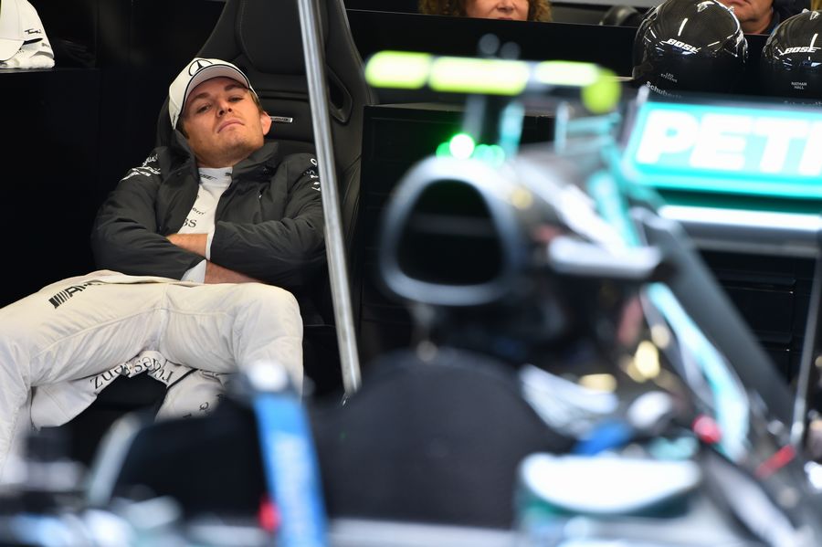 Nico Rosberg waits for the weather improves