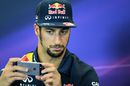 Daniel Ricciardo selfie in the press conference