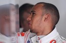 Lewis Hamilton attacks the final chicane