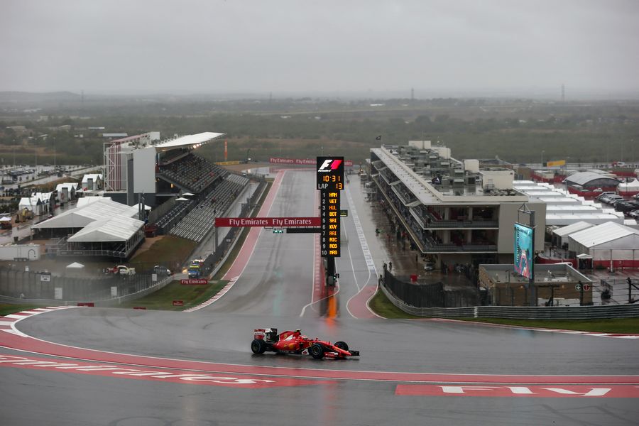 Kimi Raikkonen on track with full wet tyres