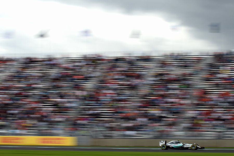 Nico Rosberg on track with a set of soft tyres