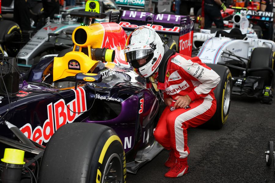 Sebastian Vettel loos at the Red Bull in parc ferme