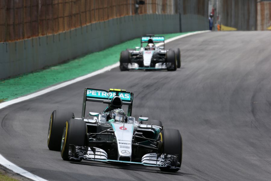 Nico Rosberg leads Lewis Hamilton in the early stage
