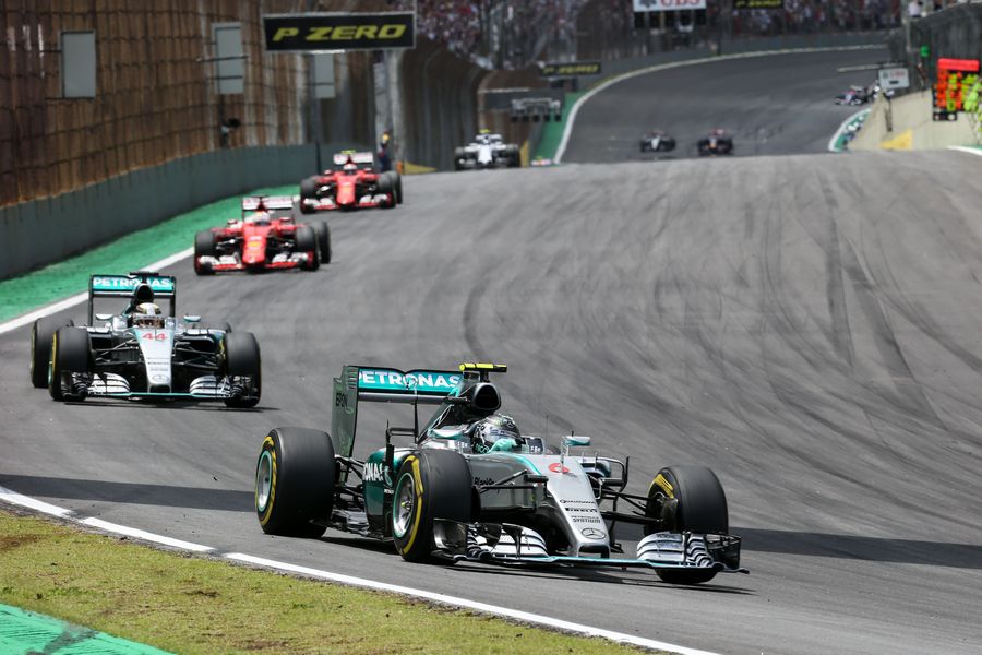 Nico Rosberg keeps his lead