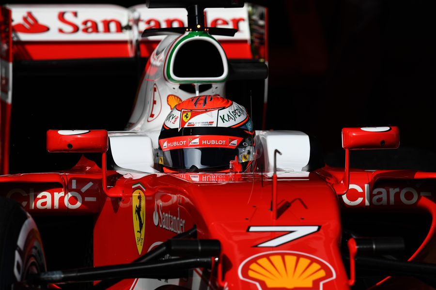 Kimi Raikkonen cranks on the steering lock in the Ferrari SF16-H