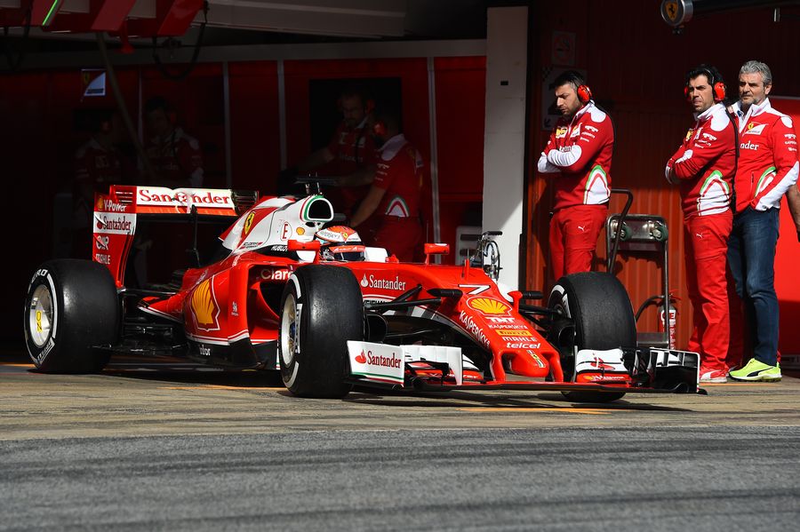 Kimi Raikkonen leaves the pit in the Ferrari SF16-H