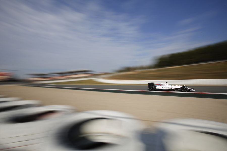 Felipe Massa at speed in the Williams FW38
