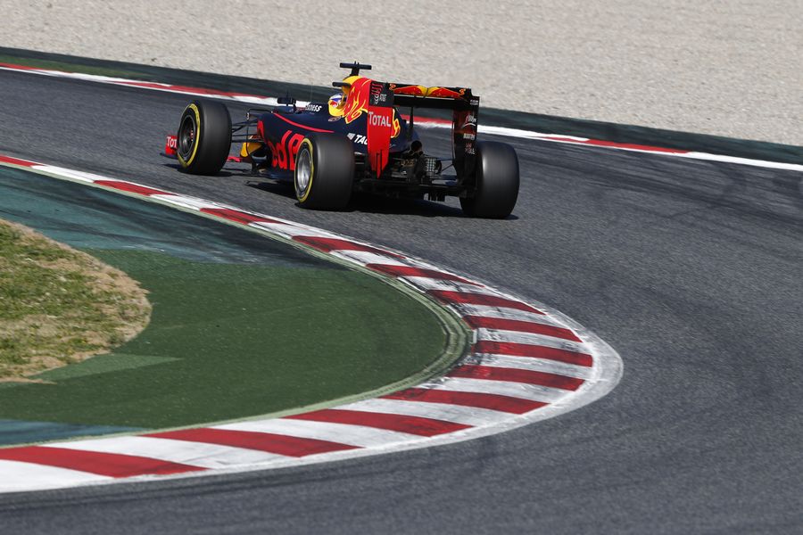 Daniel Ricciardo guides the Red Bull through a corner
