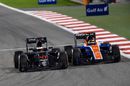 Stoffel Vandoorne battles for a position with Pascal Wehrlein