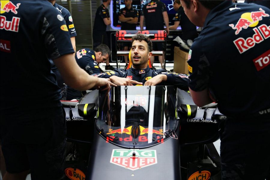 Cockpit canopy is fitted to the RB12
