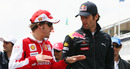 Mark Webber chats with Fernando Alonso