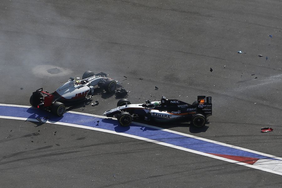 Esteban Gutierrez and Nico Hulkenberg collide at the start