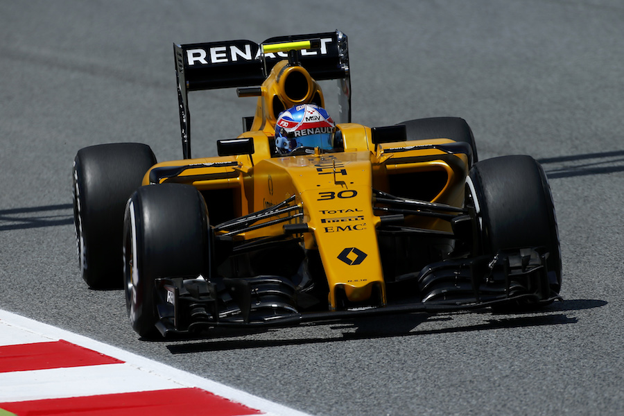 Jolyon Palme on track in the Renault