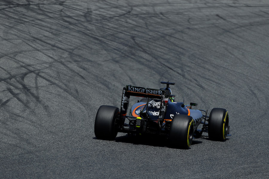 Sergio Perez on a soft tyre run in qualifying