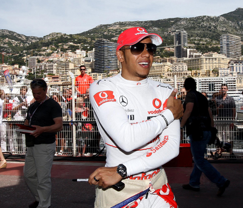 Lewis Hamilton arrives on race day