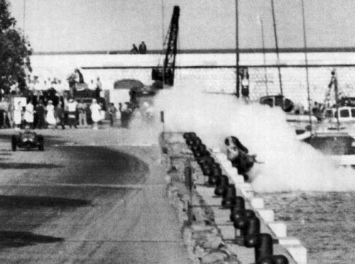 Alberto Ascari plunges into the Monaco harbour