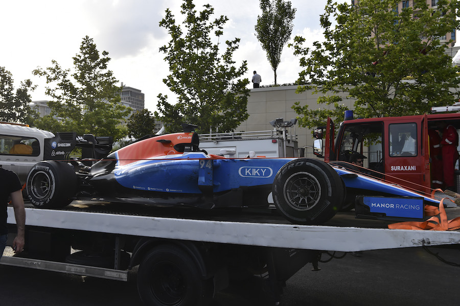 The car of Pascal Wehrlein is recovered