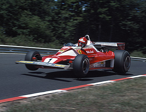 Niki Lauda jumps his Ferrari at Flugplatz