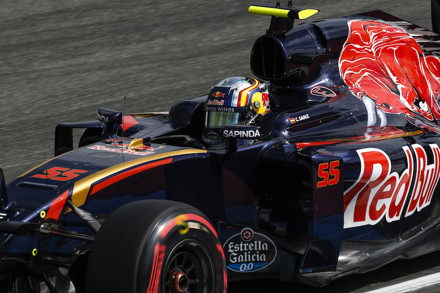 Carlos Sainz n on track in the Toro Rosso