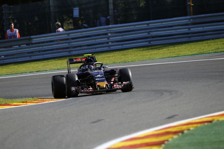 Carlos Sainz in the Toro Rosso with Halo