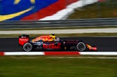 Daniel Ricciardo tries medium tyres