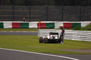 Esteban Gutierrez stops on track in FP2