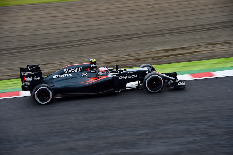 Jenson Button continues to push for McLaren