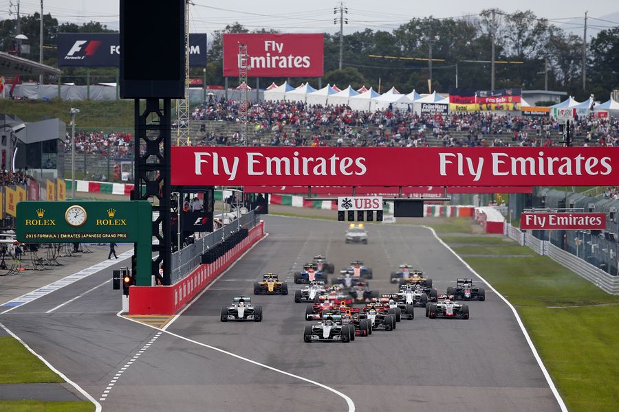 Nico Rosberg leads the field at the start of the race