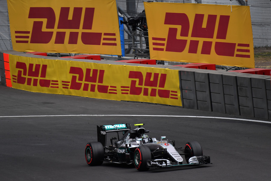 Nico Rosberg works hard to keep his pace