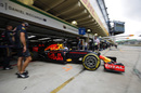 Daniel Ricciardo leaves the garage for the run