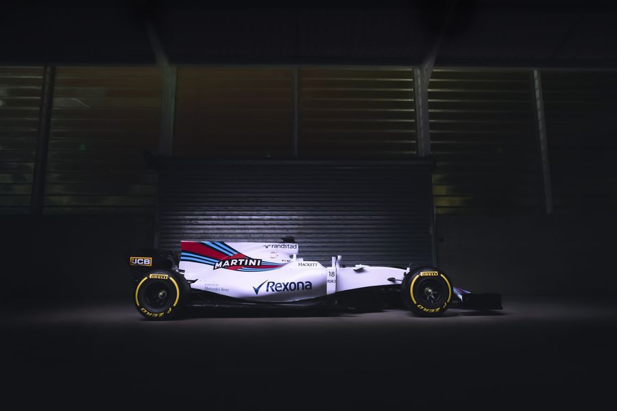Williams unveils  FW40