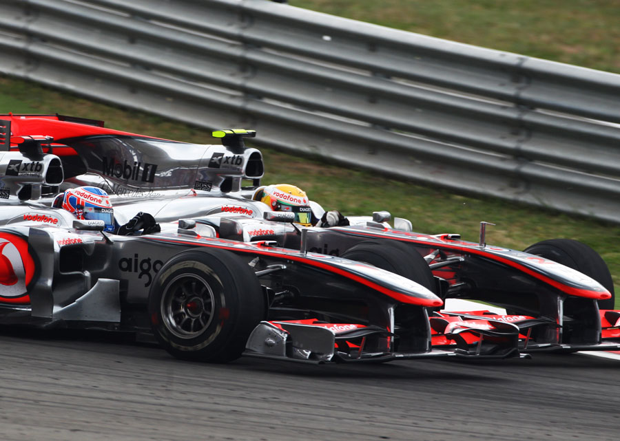 Lewis Hamilton fights back against Jenson Button for the lead