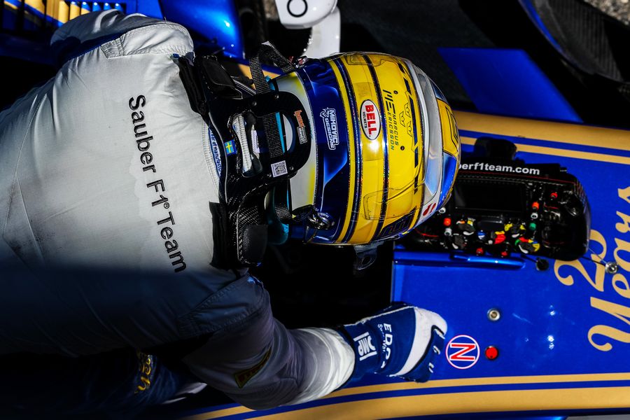 Marcus Ericsson sits in the Sauber