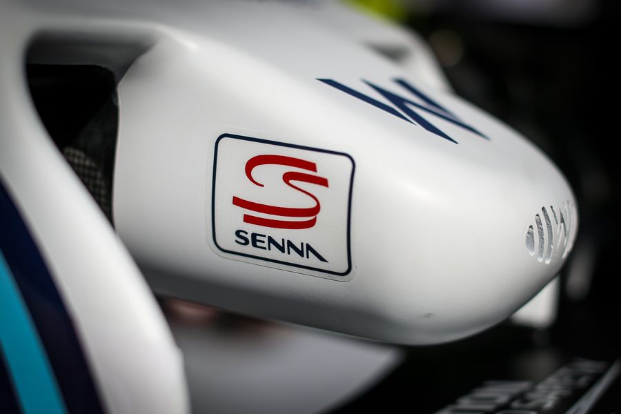 Senna logo on Williams FW40