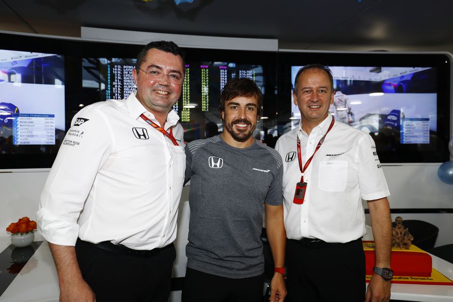 Fernando Alonso celebrates his 36th Birthday with Eric Boullier and Jonathan Neale