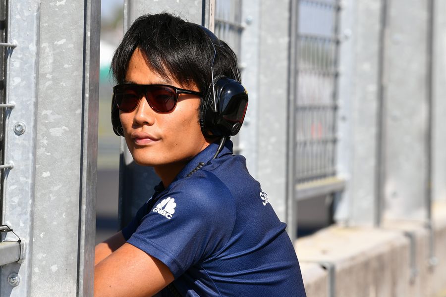 Nobuharu Matsushita watches the session from the pit fence