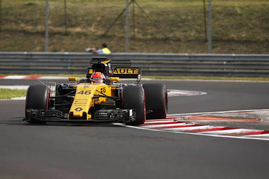 Robert Kubica on track in the Renault