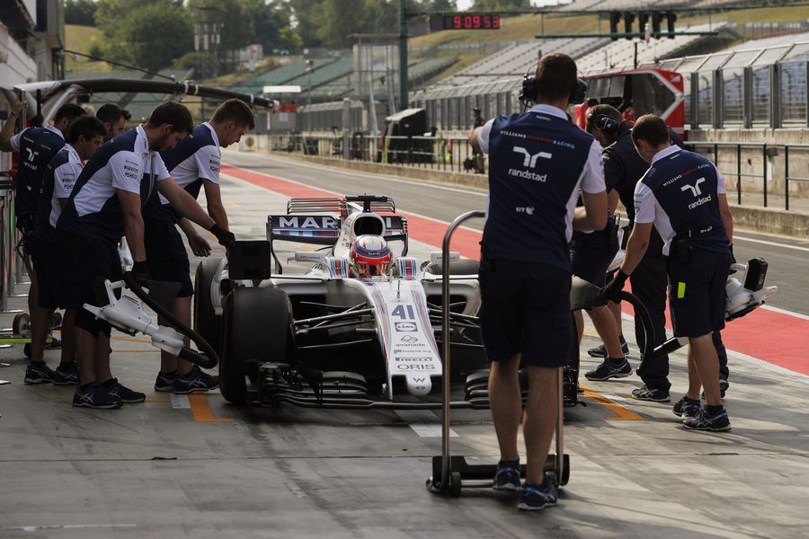 Luca Ghiotto returns to the pit