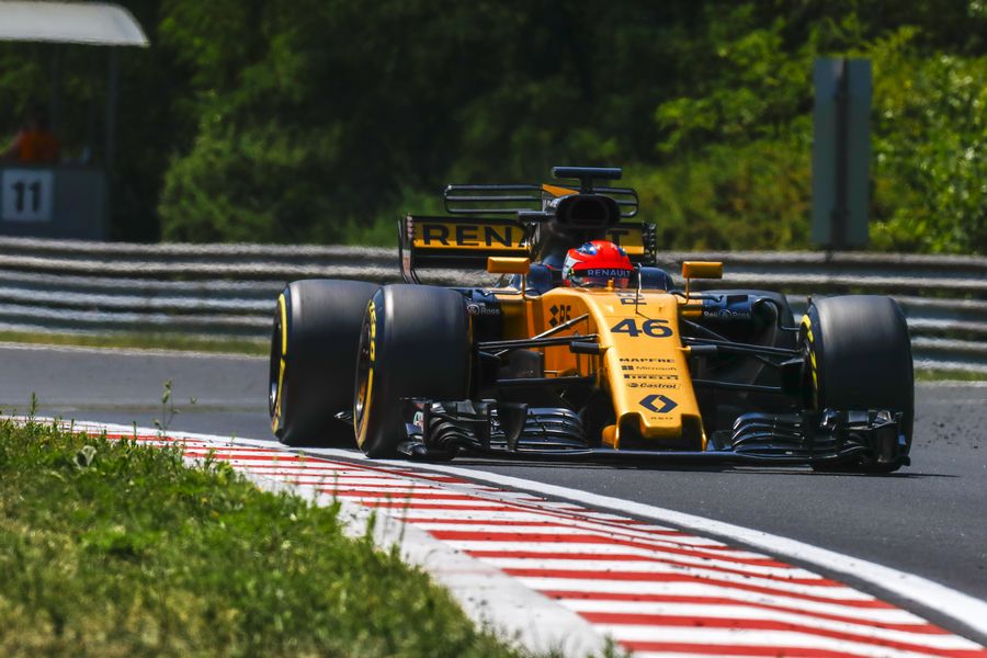 Robert Kubica on track in the Renault