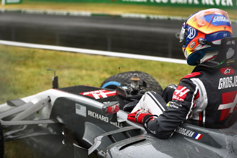Romain Grosjean crashed in Q1