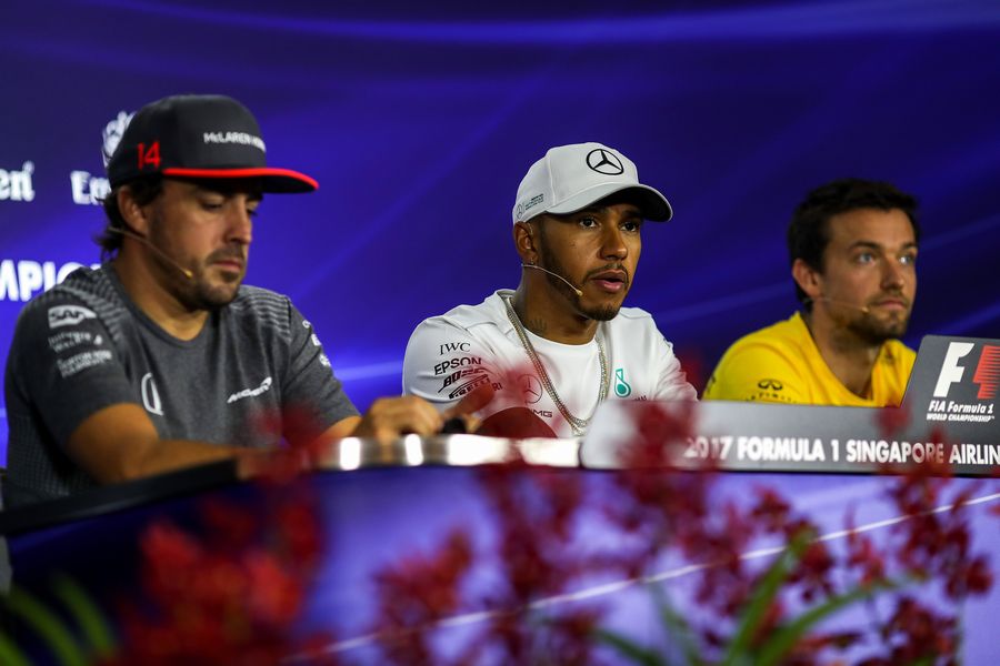 Fernando Alonso, Lewis Hamilton and Jolyon Palmer in the Press Conference