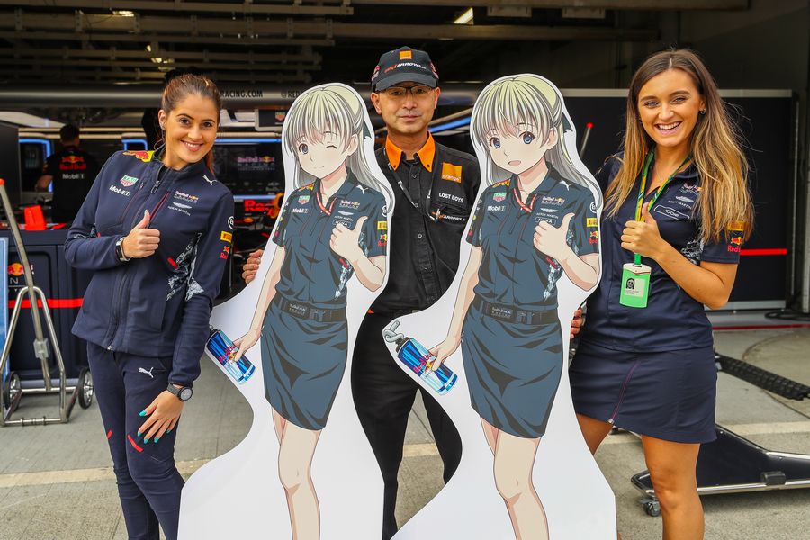 Fan with figures and Red Bull Racing girls