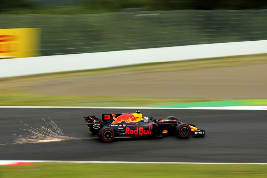 Daniel Ricciardoon track in the Red Bull