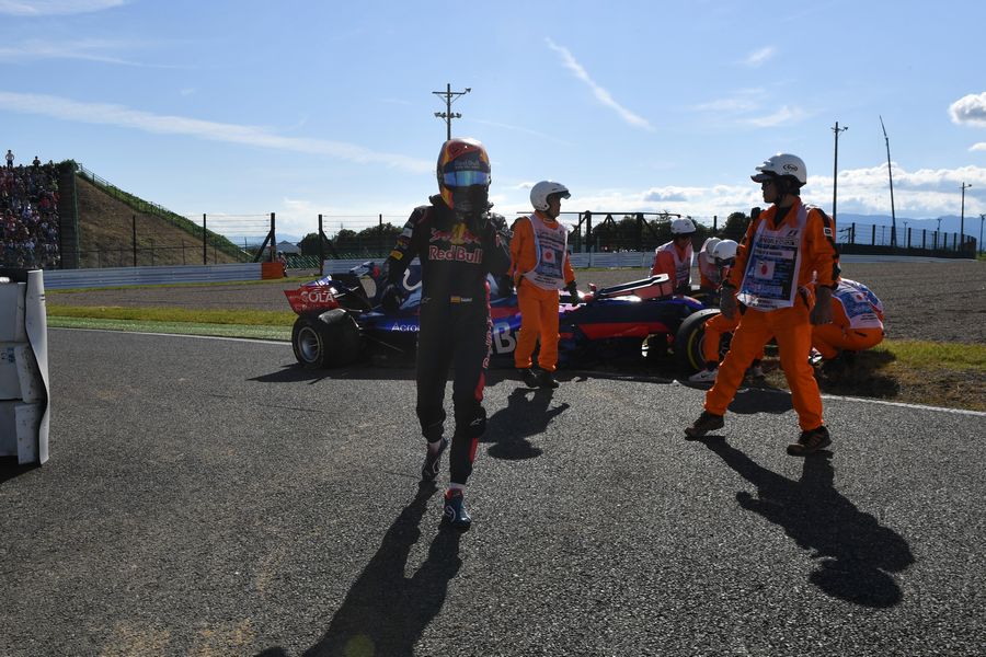 Race retiree Carlos Sainz jr