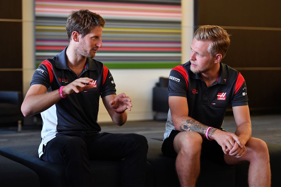Romain Grosjean talks with Kevin Magnussen