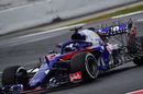 Pierre Gasly on track in the Toro Rosso with aero sensor