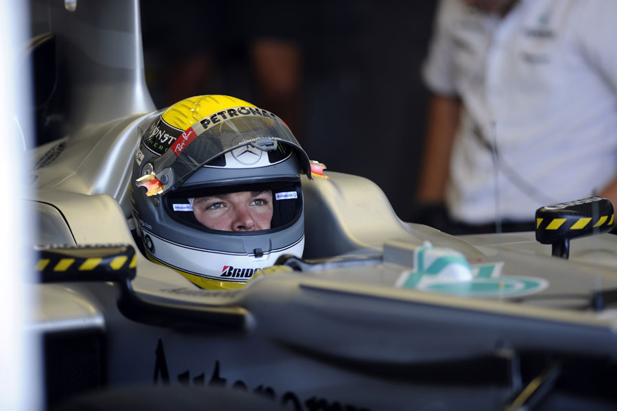 Nico Rosberg prepares to go out