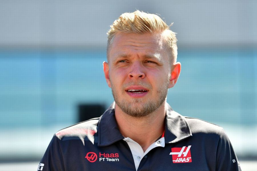 Kevin Magnussen on the drivers parade