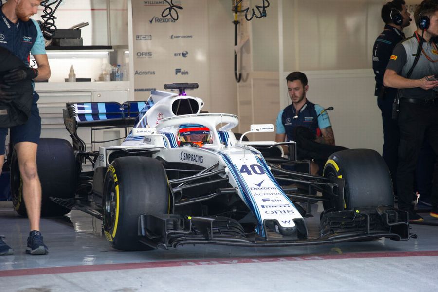 Robert Kubica pulls out of the Williams garage