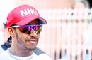 Lewis Hamilton wears a hat in tribute to the late Niki Lauda